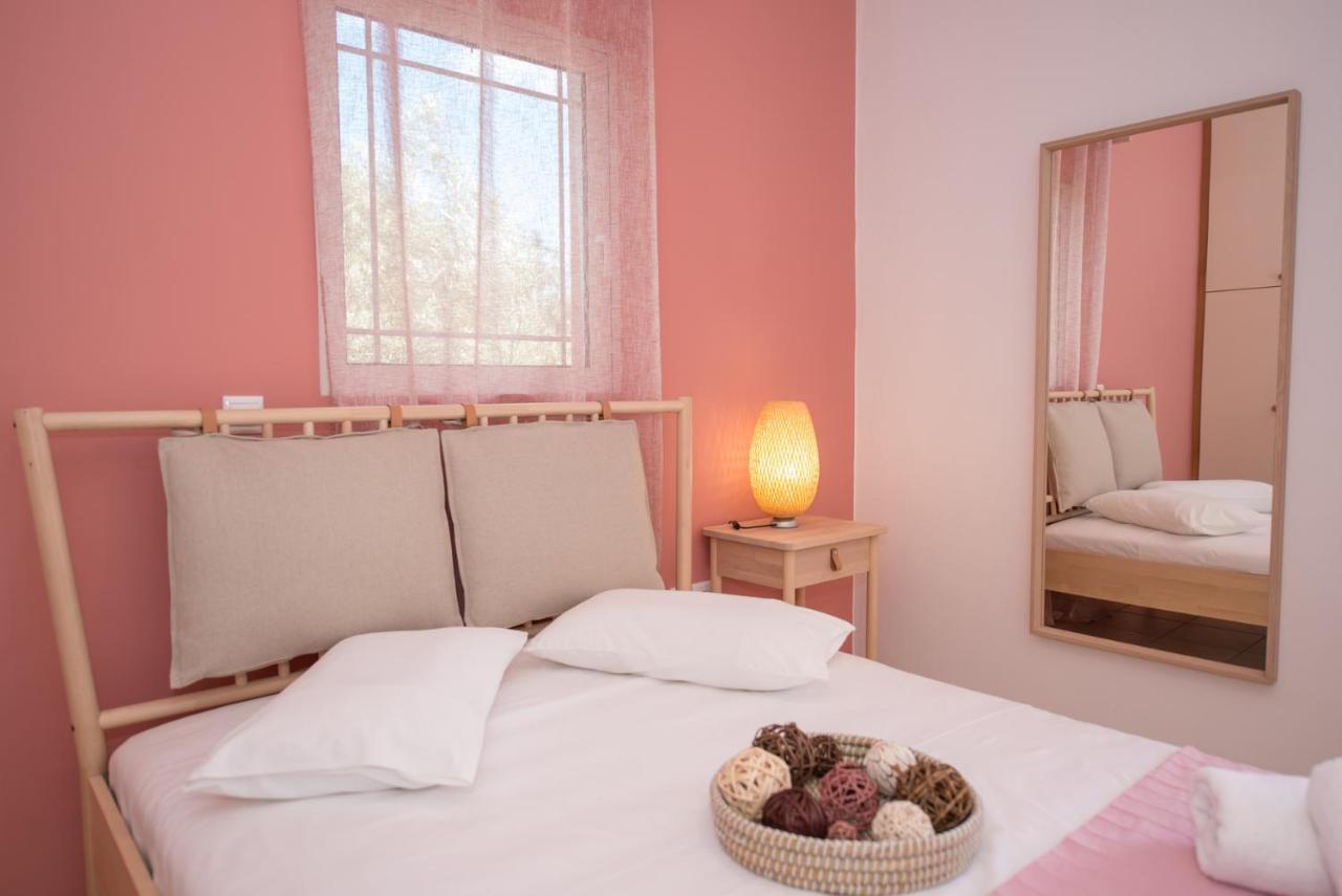 Apartment Elaia - & *