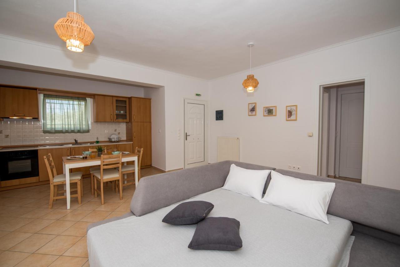 Apartment Elaia - &