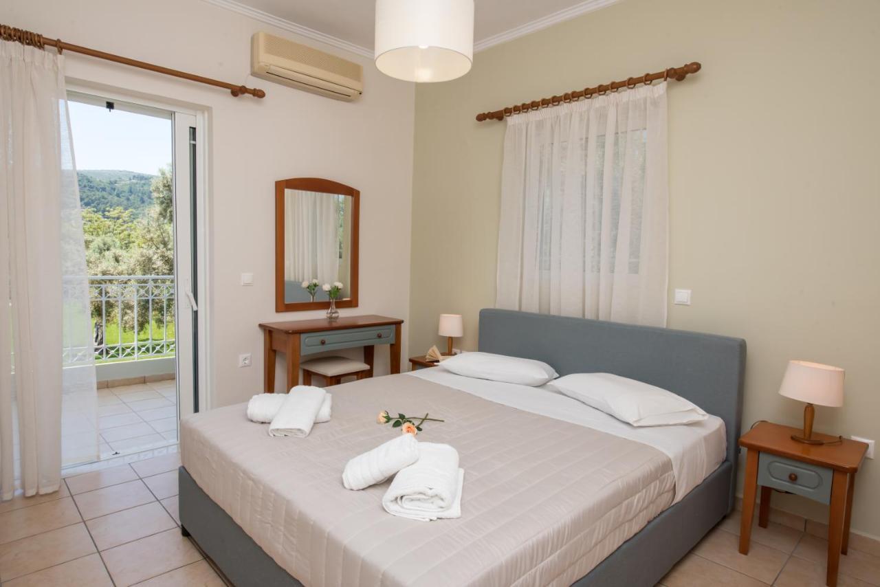 Elaia - Apartments&studios *