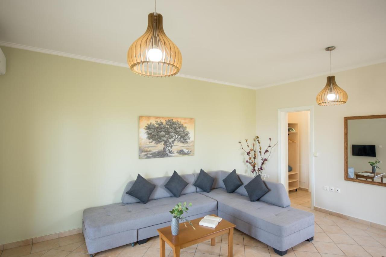 Elaia - Apartments&studios *