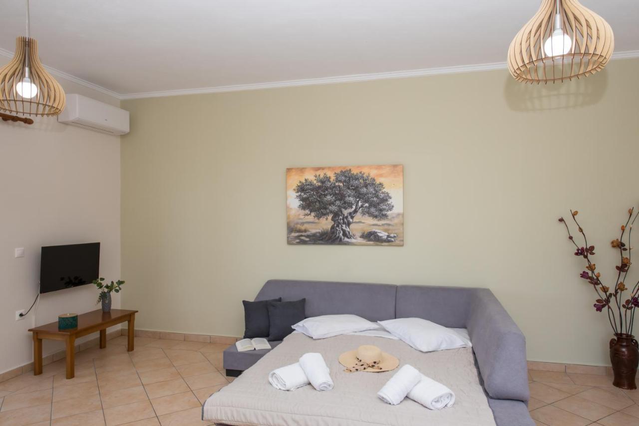 Elaia - Apartments&studios
